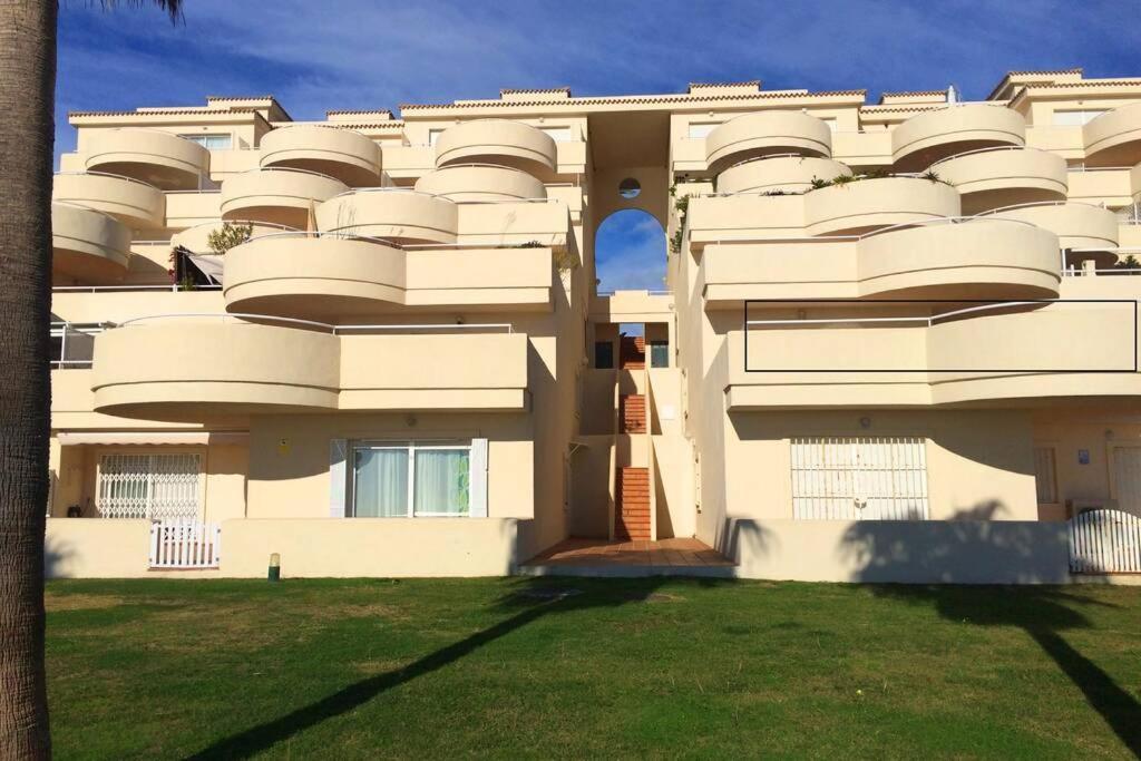 Penthouse Bermuda Beach 2 Εστεπόνα Εξωτερικό φωτογραφία