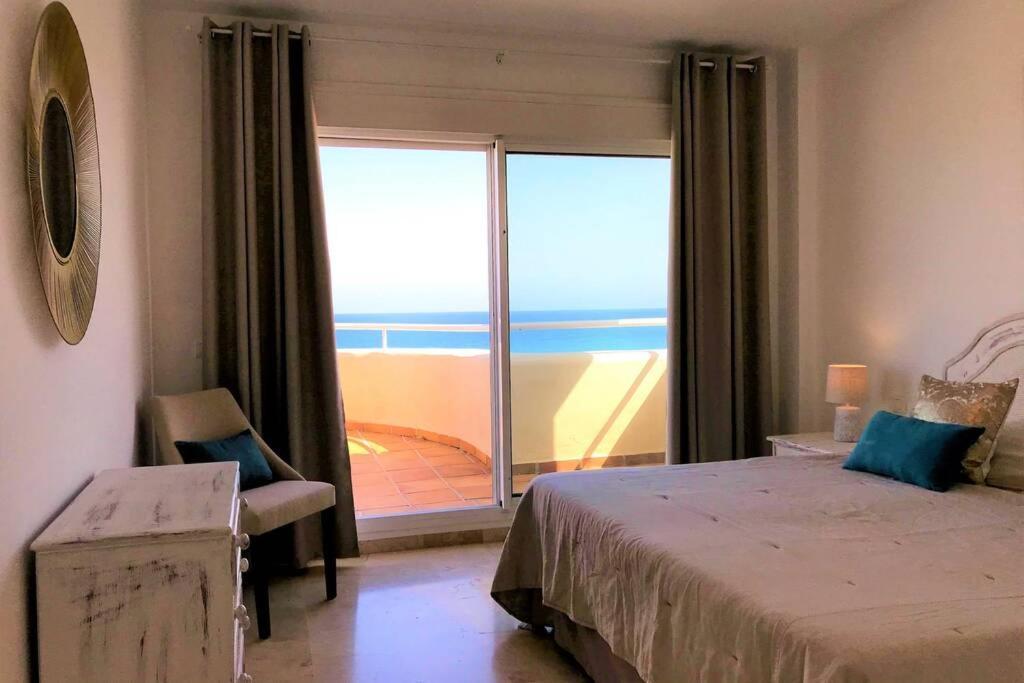 Penthouse Bermuda Beach 2 Εστεπόνα Εξωτερικό φωτογραφία