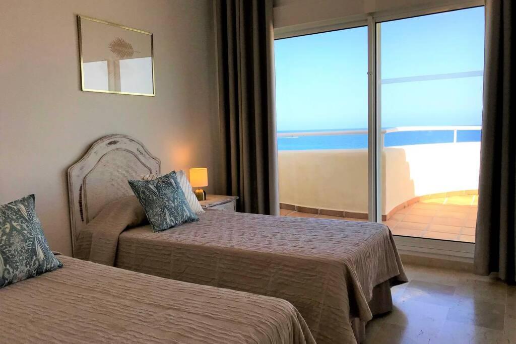 Penthouse Bermuda Beach 2 Εστεπόνα Εξωτερικό φωτογραφία